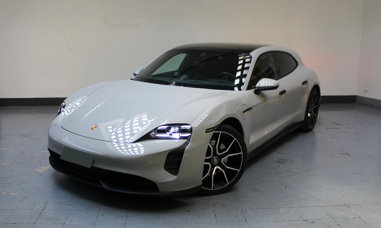 rent Porsche Taycan Sport Turismo rent Porsche Taycan Sport Turismo